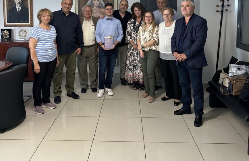 Κώστας Τζιούμης: "Η διάκριση του Θ. Μουρλά, αποτελεί πηγή έμπνευσης για όλους τους νέους που...